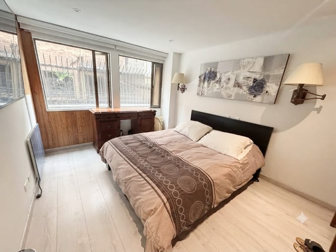 Apartamento de 3 alcobas en venta en Chicó Navarra, Bogotá, 220 m² · foto 10 de 17