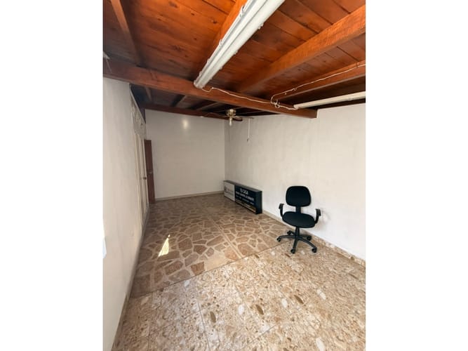 Oficina en arriendo en La Gloria, Medellín, 16 m² · foto 6 de 11