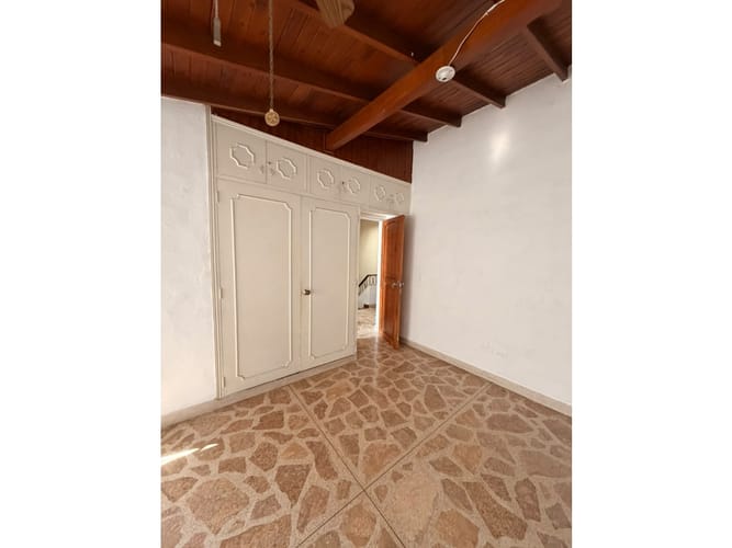 Oficina en arriendo en La Gloria, Medellín, 16 m² · foto 7 de 11