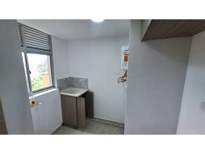 Apartamento de 3 alcobas en venta en Bucaros, Bello, 57 m² · foto 4 de 17