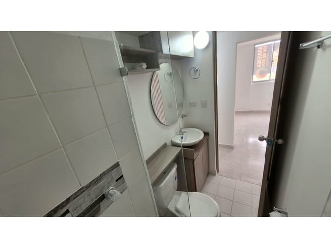 Apartamento de 3 alcobas en venta en Bucaros, Bello, 57 m² · foto 7 de 17