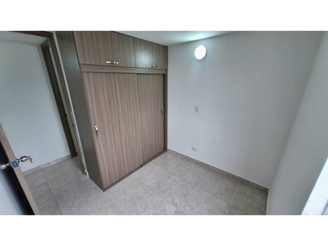 Apartamento de 3 alcobas en venta en Bucaros, Bello, 57 m² · foto 11 de 17