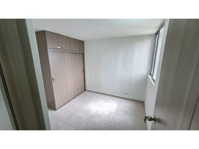 Apartamento de 3 alcobas en venta en Bucaros, Bello, 57 m² · foto 14 de 17