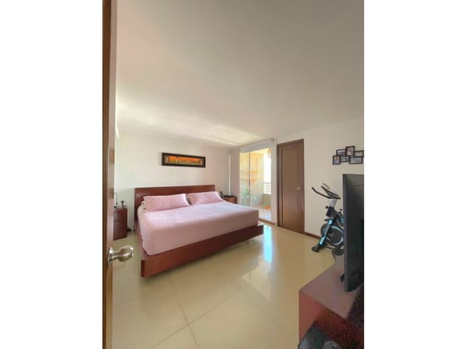 Apartamento de 3 alcobas en arriendo en El Poblado, Medellín, 146 m² · foto 5 de 16