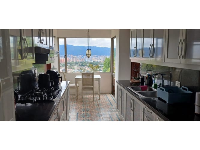 Apartamento en venta en Lindaraja, Bogotá · foto 10 de 24