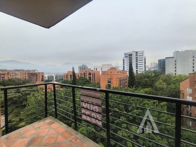 Apartamento de 1 alcoba en arriendo en El Tesoro, Medellín, 54 m² · foto 11 de 18