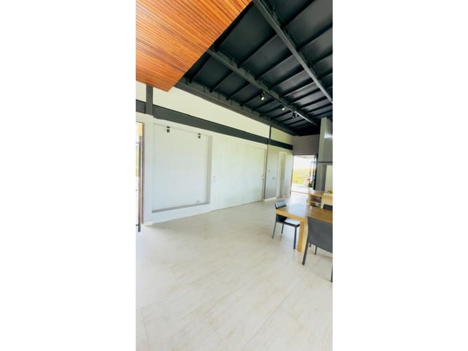 Casa de 3 alcobas en arriendo en Cabeceras De Llanogrande, Rionegro, 450 m² · foto 7 de 19