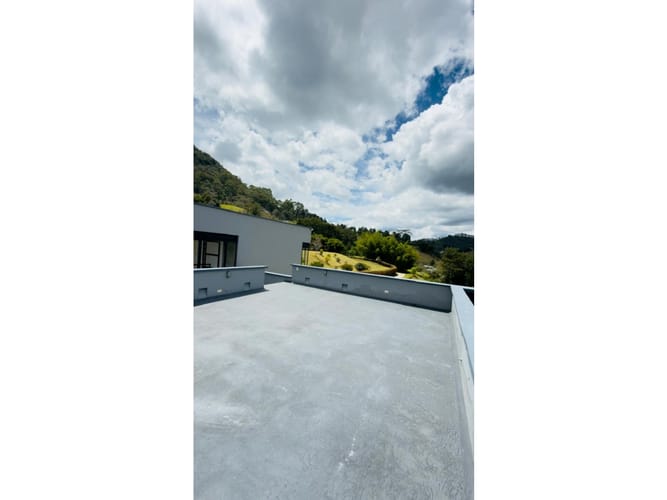 Casa de 3 alcobas en arriendo en Cabeceras De Llanogrande, Rionegro, 450 m² · foto 16 de 19