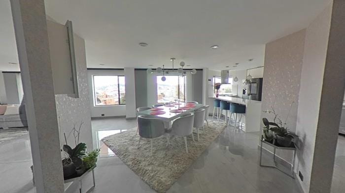 Apartamento de 5 alcobas en venta en La Calleja, Bogotá, 265 m² · foto 2 de 24