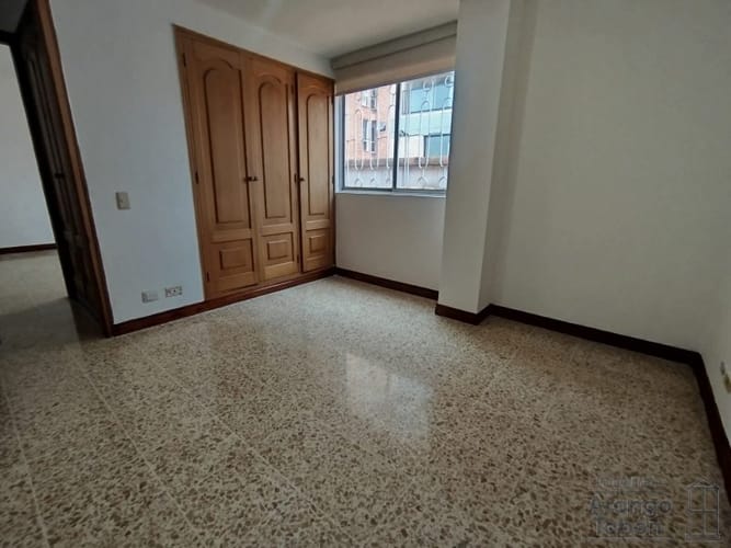 Apartamento de 3 alcobas en arriendo en Conquistadores, Medellín, 165 m² · foto 15 de 23