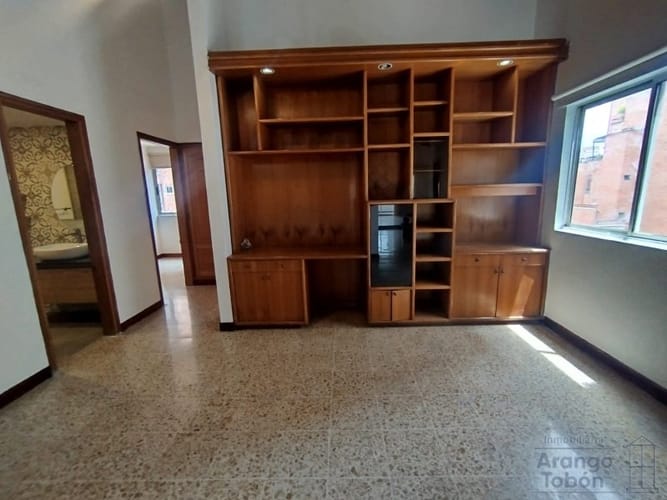 Apartamento de 3 alcobas en arriendo en Conquistadores, Medellín, 165 m² · foto 16 de 23