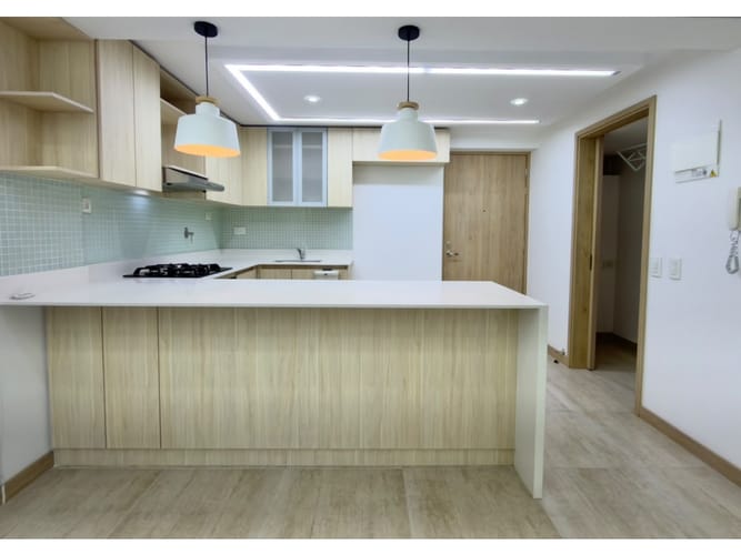 Apartamento de 3 alcobas en arriendo en Loma De Los Bernal, Medellín, 110 m² · foto 3 de 20