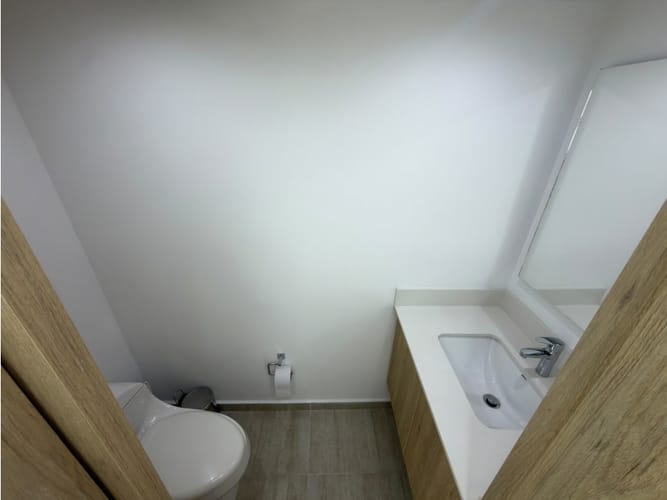 Apartamento de 3 alcobas en arriendo en Loma De Los Bernal, Medellín, 110 m² · foto 13 de 20