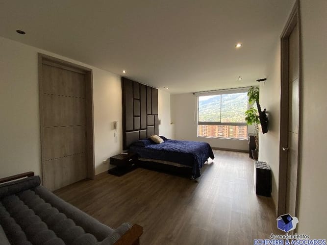 Apartamento de 2 alcobas en venta en Loma De Las Brujas, Envigado, 166 m² · foto 12 de 18