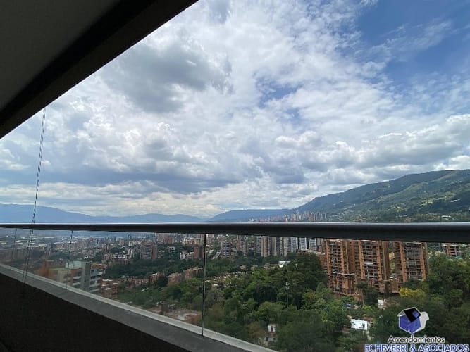 Apartamento de 2 alcobas en venta en Loma De Las Brujas, Envigado, 166 m² · foto 16 de 18