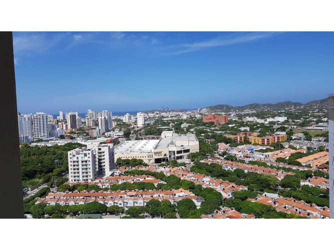 Apartamento de 4 alcobas en venta en Bavaria, Santa Marta, 105 m² · foto 2 de 24