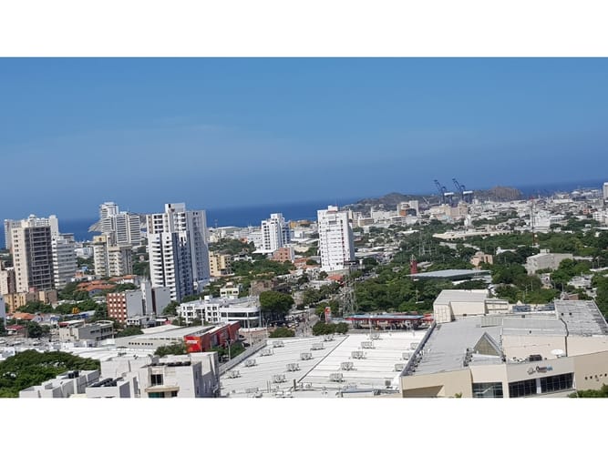 Apartamento de 4 alcobas en venta en Bavaria, Santa Marta, 105 m² · foto 8 de 24