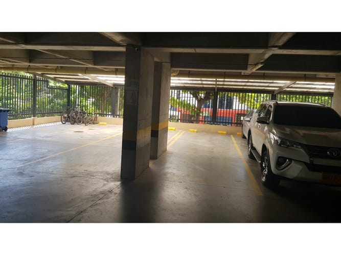 Apartamento de 4 alcobas en venta en Bavaria, Santa Marta, 105 m² · foto 17 de 24