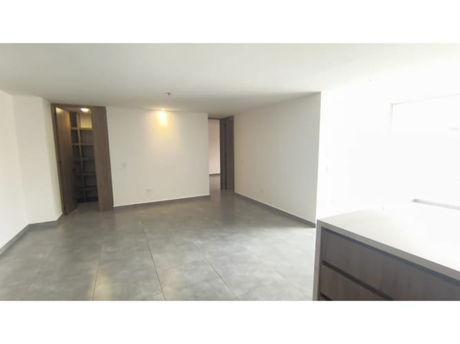 Apartamento de 2 alcobas en arriendo en Zuñiga, Medellín, 100 m² · foto 3 de 13