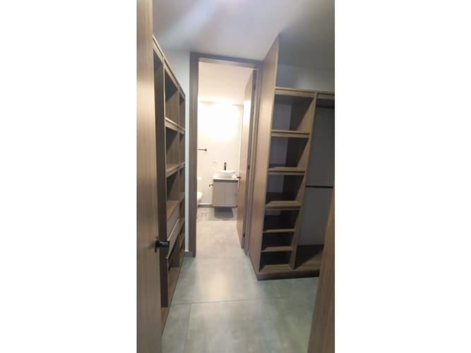 Apartamento de 2 alcobas en arriendo en Zuñiga, Medellín, 100 m² · foto 10 de 13