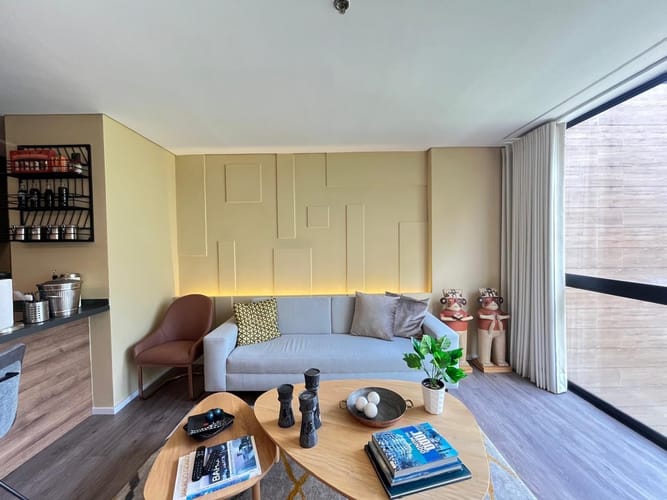 Apartamento de 1 alcoba en venta en Loma Del Chocho, Envigado, 125 m² · foto 2 de 18