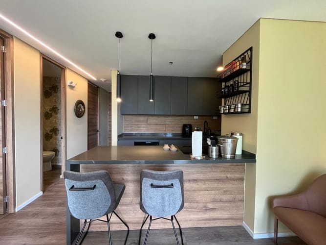 Apartamento de 1 alcoba en venta en Loma Del Chocho, Envigado, 125 m² · foto 8 de 18