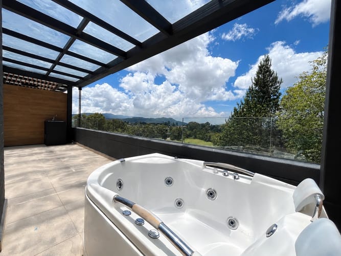 Apartamento de 1 alcoba en venta en Loma Del Chocho, Envigado, 125 m² · foto 16 de 18