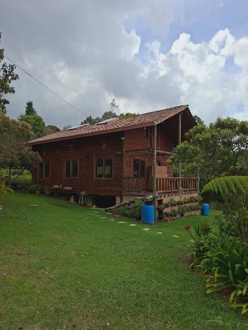 Finca en arriendo en Santa Elena, Medellín, 2200 m² · foto 2 de 24