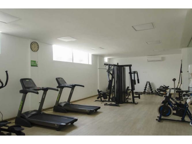 Apartamento de 3 alcobas en venta en Bavaria, Santa Marta, 94 m² · foto 8 de 24