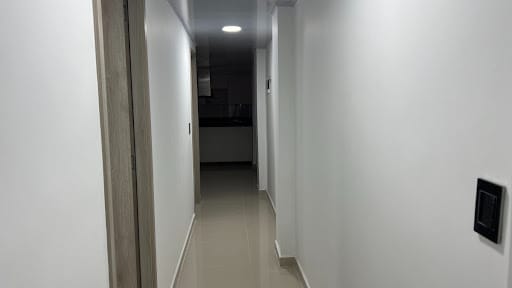 Apartamento de 2 alcobas en arriendo en Castilla, Medellín, 55 m² · foto 3 de 7
