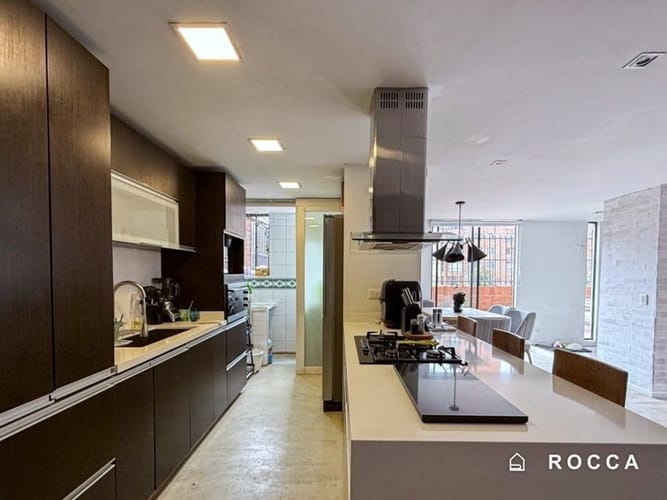 Apartamento de 1 alcoba en venta en Chico, Bogotá, 70 m² · foto 4 de 10
