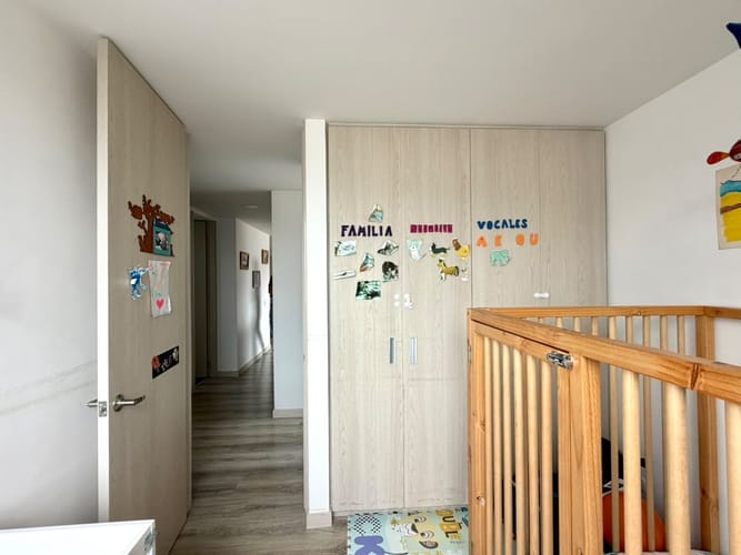 Apartamento de 3 alcobas en venta en Avenida Kevin Angel, Manizales, 81 m² · foto 4 de 21