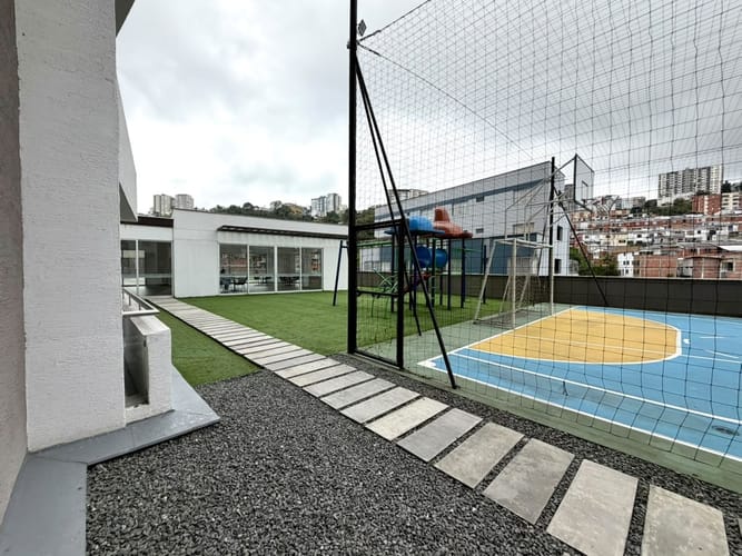 Apartamento de 3 alcobas en venta en Avenida Kevin Angel, Manizales, 81 m² · foto 20 de 21