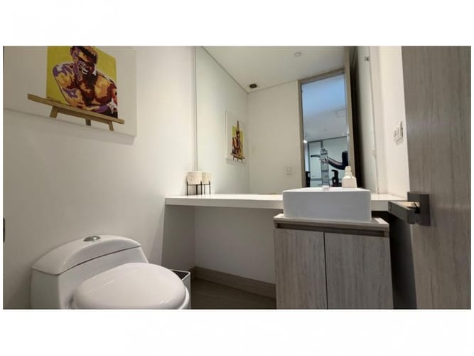 Apartamento de 3 alcobas en venta en Castropol, Medellín, 154 m² · foto 9 de 15