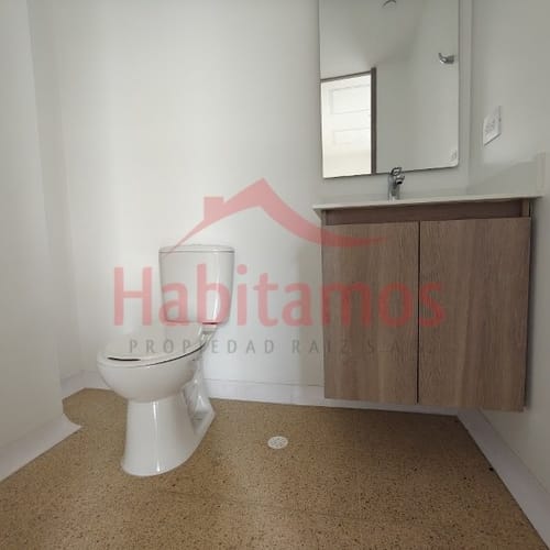 Oficina en venta en El Poblado, Medellín, 32 m² · foto 10 de 12