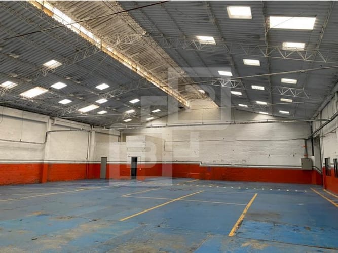 Bodega en arriendo en Perpetuo Socorro, Medellín, 850 m² · foto 7 de 24