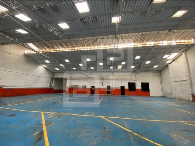 Bodega en arriendo en Perpetuo Socorro, Medellín, 850 m² · foto 14 de 24