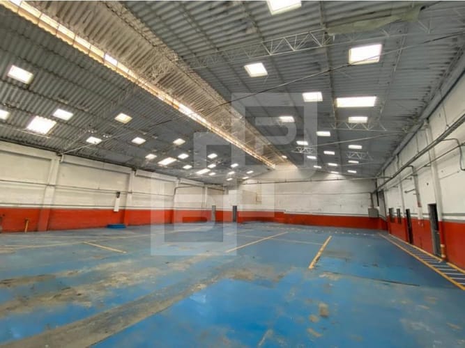 Bodega en arriendo en Perpetuo Socorro, Medellín, 850 m² · foto 15 de 24