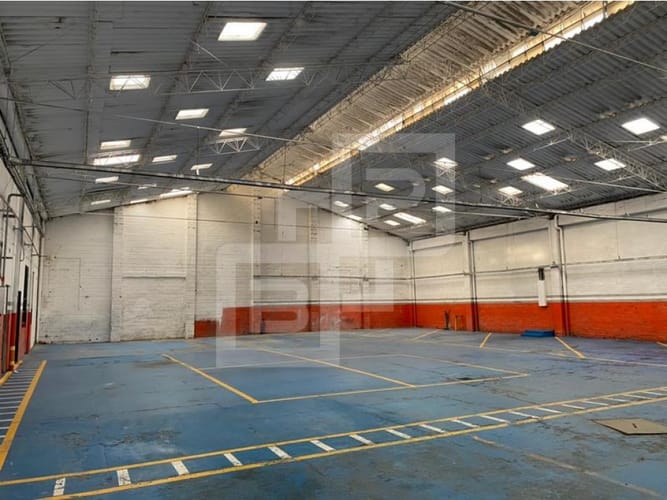Bodega en arriendo en Perpetuo Socorro, Medellín, 850 m² · foto 19 de 24