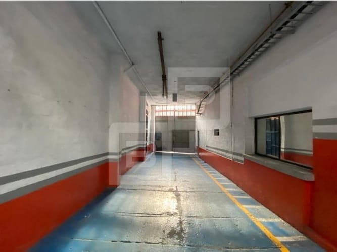 Bodega en arriendo en Perpetuo Socorro, Medellín, 850 m² · foto 22 de 24
