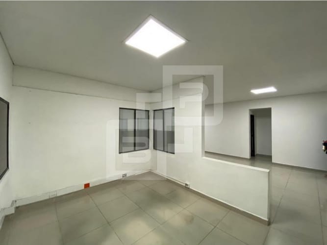 Bodega en arriendo en Perpetuo Socorro, Medellín, 850 m² · foto 24 de 24