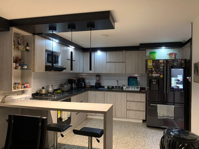 Casa de 6 alcobas en venta en Altos De Corales, Pereira, 224 m² · foto 3 de 19