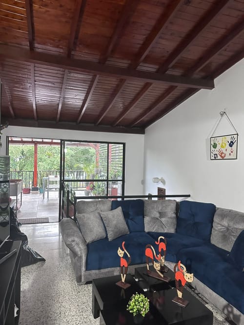 Casa de 6 alcobas en venta en Altos De Corales, Pereira, 224 m² · foto 18 de 19