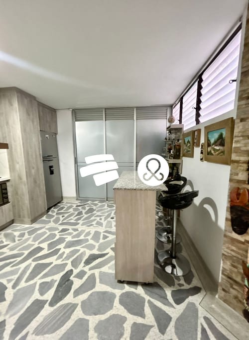 Apartamento de 3 alcobas en venta en La Almeria, Medellín, 96 m² · foto 3 de 23