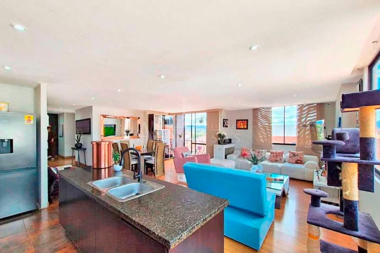 Apartamento de 3 alcobas en venta en Cedritos, Bogotá, 152 m² · foto 2 de 14