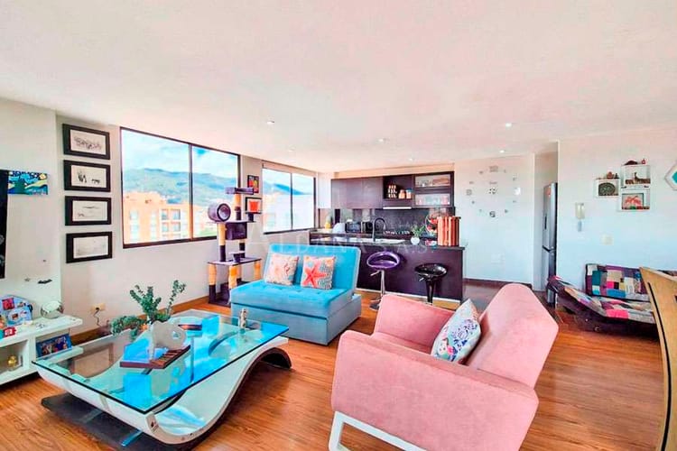 Apartamento de 3 alcobas en venta en Cedritos, Bogotá, 152 m² · foto 3 de 14