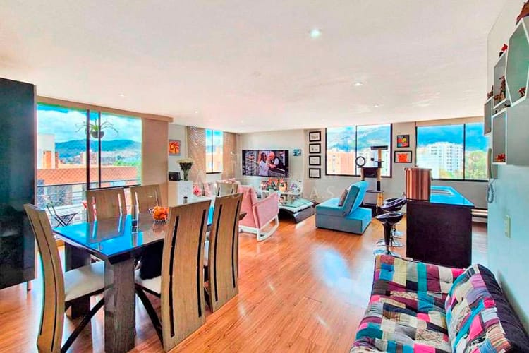 Apartamento de 3 alcobas en venta en Cedritos, Bogotá, 152 m² · foto 5 de 14