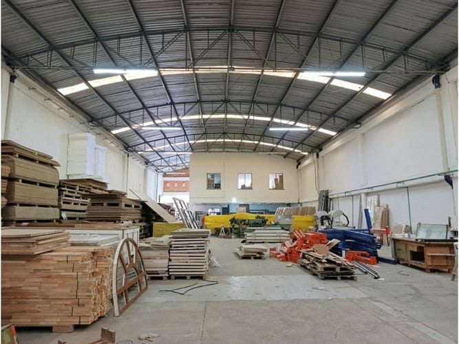 Bodega en arriendo en La Tablaza, La Estrella, 1140 m² · foto 2 de 9