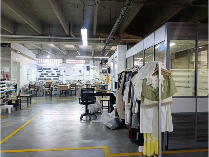 Bodega en arriendo en Villa Del Parque, Itagüí, 560 m² · foto 3 de 16