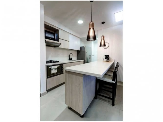 Apartamento de 2 alcobas en venta en Zona Centro, Envigado, 80 m² · foto 7 de 12